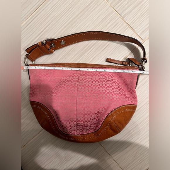Pink Signature Y2K Coach Bag🍒 - Picture 11 of 12